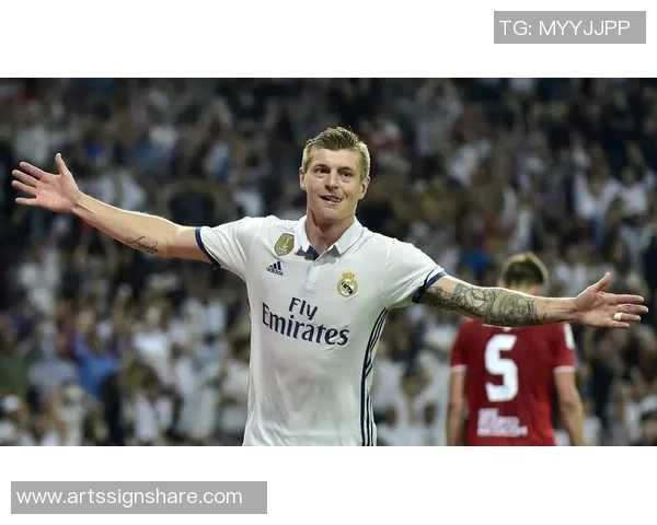 世界十大土豪足球球星背后的财富帝国与奢华生活揭秘