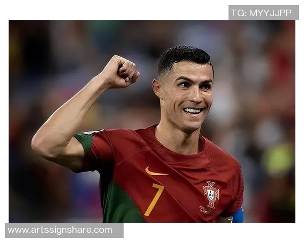 全球十大足球巨星精彩亮相 他们的个人风采与历史成就齐聚一堂