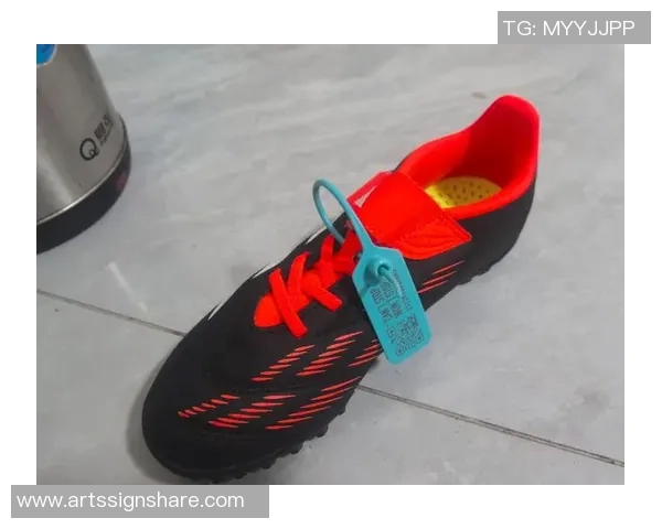 球星签名款正版足球鞋价格解析及购买建议 球星签名款正版足球鞋价格解析及购买建议